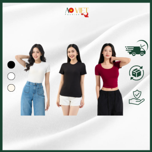 Phối áo basic cùng phụ kiện giúp outfit thêm nổi bật